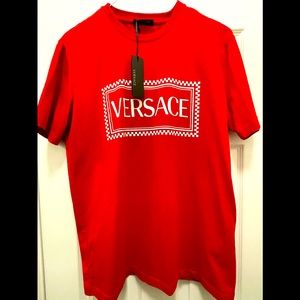 NWT Men’s Versace T - Shirt